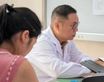 【第九个“中国医师节”系列报道·观山湖新闻】“医路”同行——是同事 也是爱人!